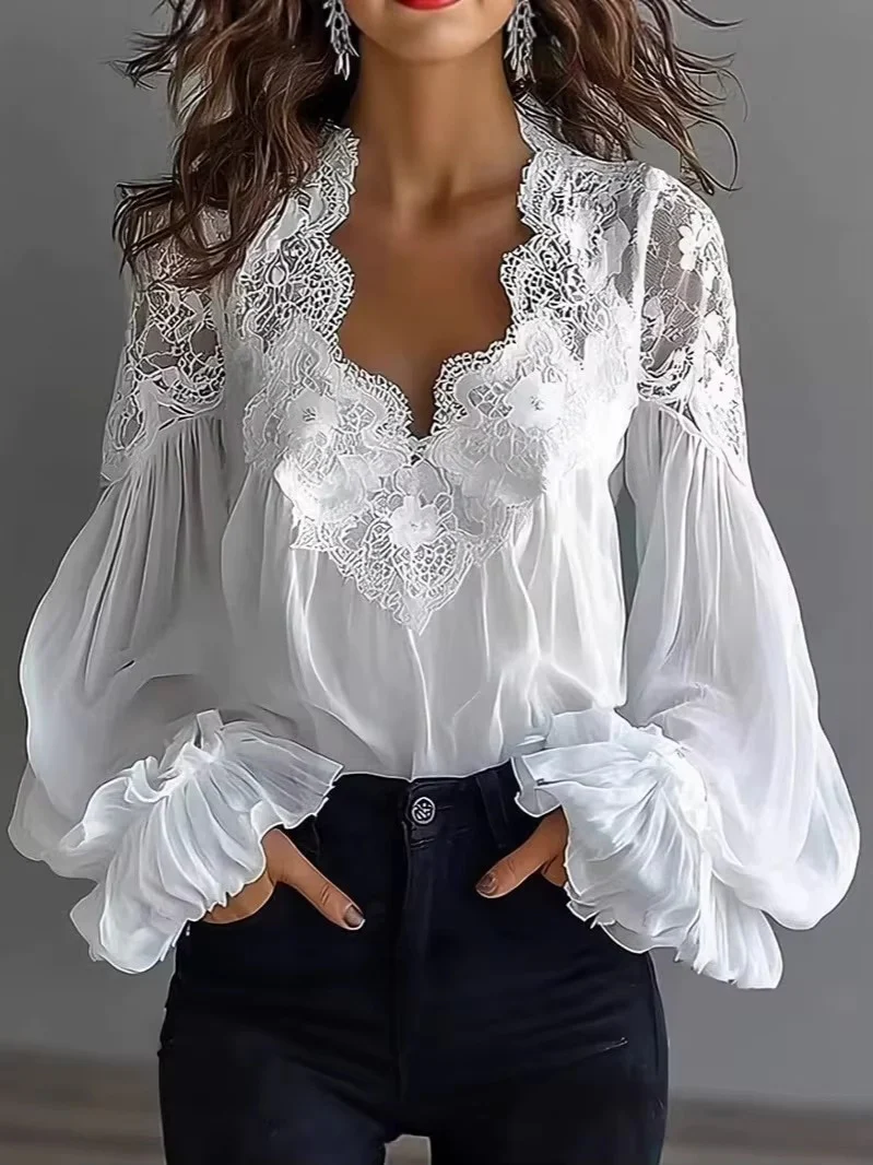 T-SHIRT DA DONNA CON PIZZO E PATCHWORK